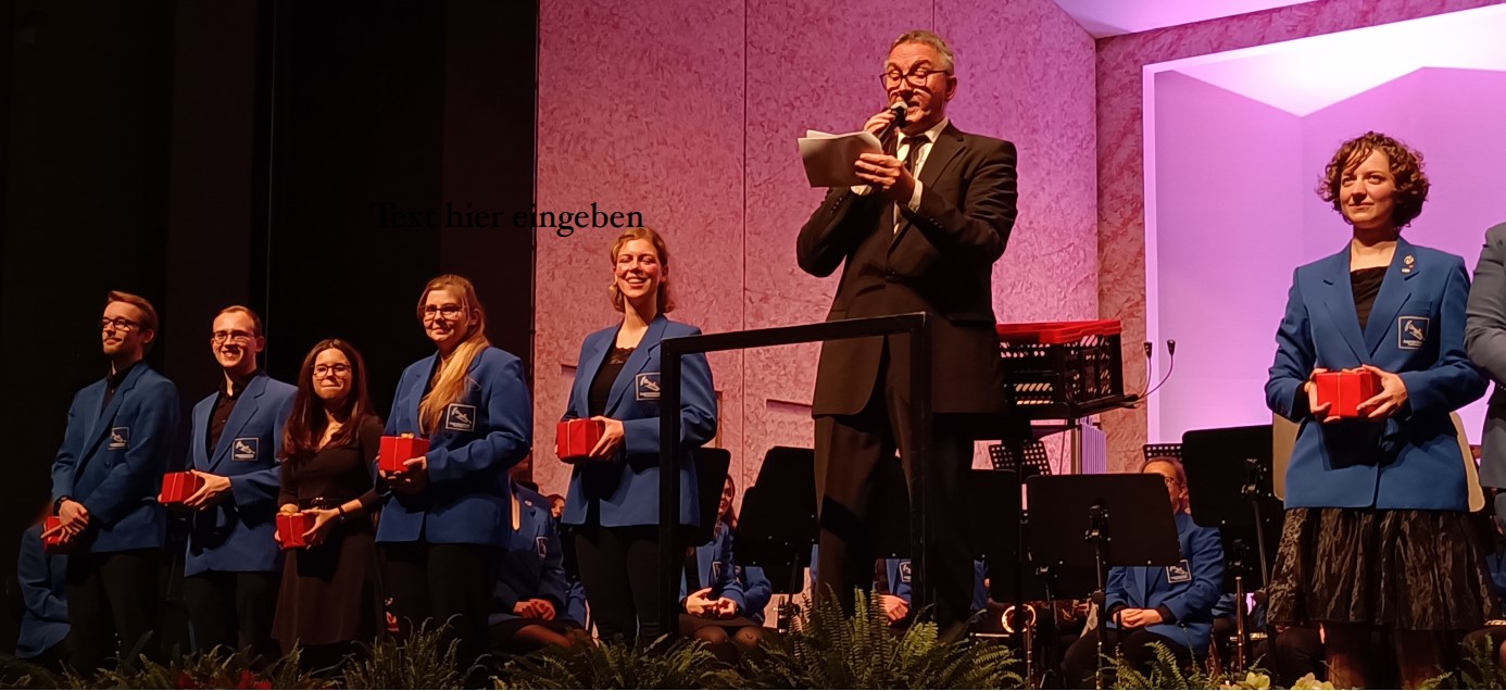 Ehrung und Verabschiedung von Orchestermitgliedern durch Thomas Paha Bild4